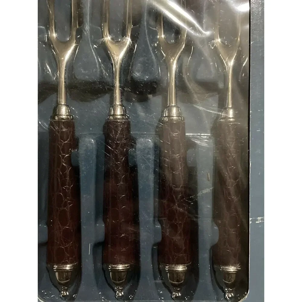 TOWLE Living Stainless Steel Crocodile Print Cocktail Forks‎ Set of 4